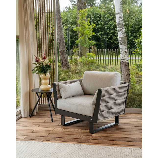 Breeze‑nojatuoli – Couture Jardin | Premium‑ulkotuoli - KalusteDuo_Huonekaluliike_ulkotuoli