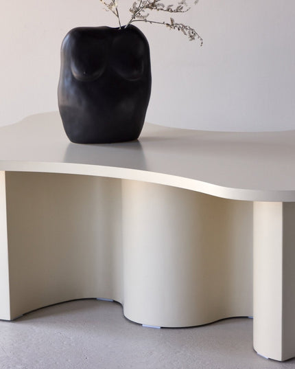 Flow sohvapöytä 120x80x45 cm - MDF ja beige PU-lakkamaalaus - KalusteDuo_Huonekaluliike_Pöytä