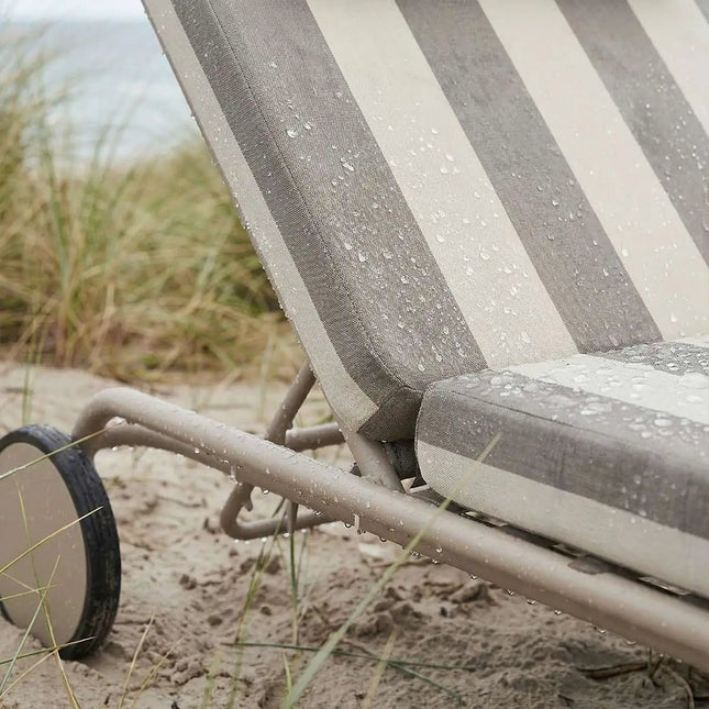 Mollis Sunbed Taupe - aurinkosänky ulkokäyttöön - KalusteDuo_Huonekaluliike_Aurinkovuode