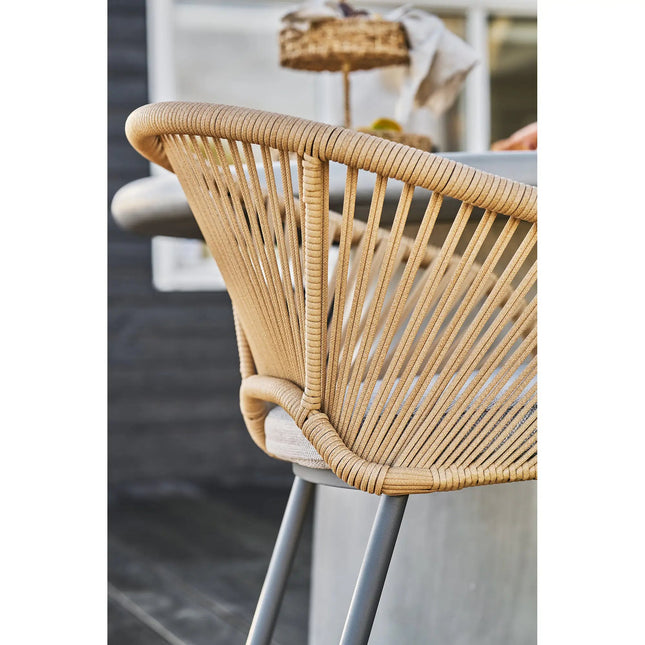 Novella terassituoli beige/hiekka - House Nordic - KalusteDuo_Huonekaluliike_nojatuoli ulkokäyttöön