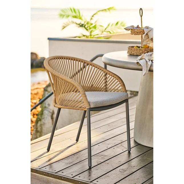 Novella terassituoli beige/hiekka - House Nordic - KalusteDuo_Huonekaluliike_nojatuoli ulkokäyttöön